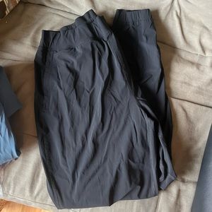 Black lululemon joggers